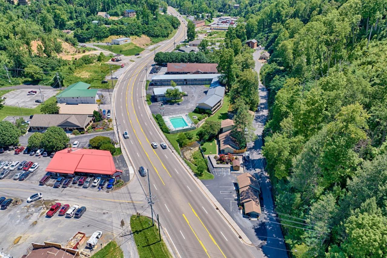 Newly Remodeled Motel In Gatlinburg! Exteriör bild