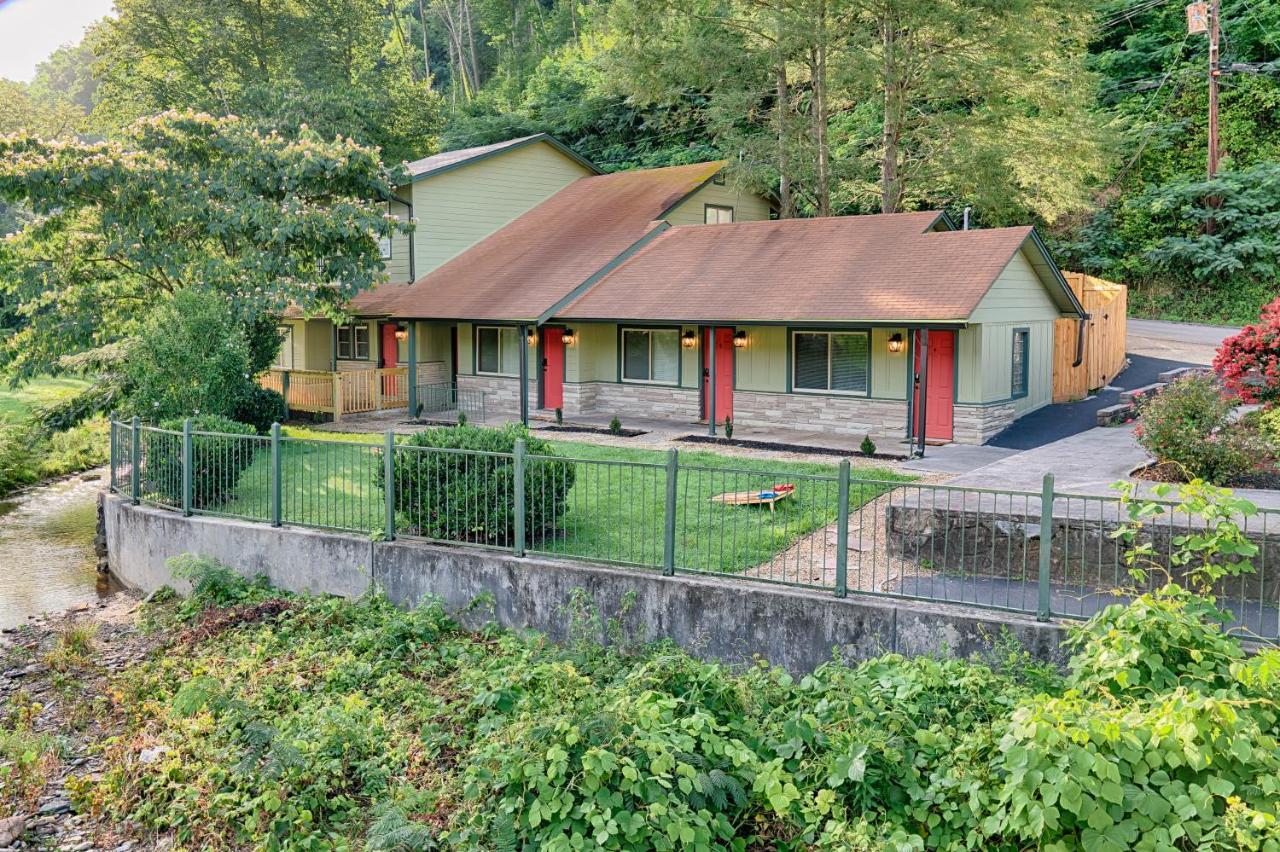 Newly Remodeled Motel In Gatlinburg! Exteriör bild