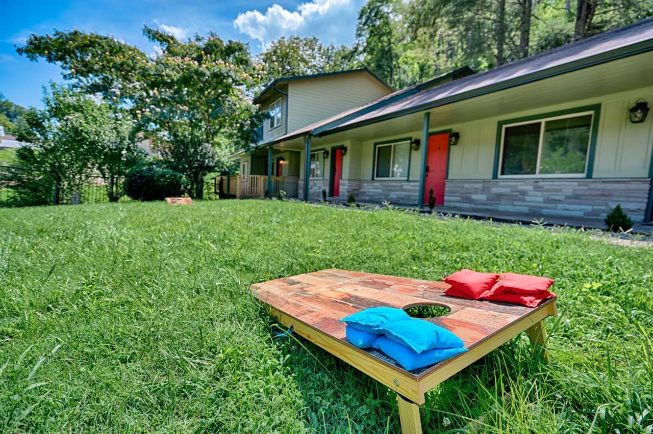 Newly Remodeled Motel In Gatlinburg! Exteriör bild