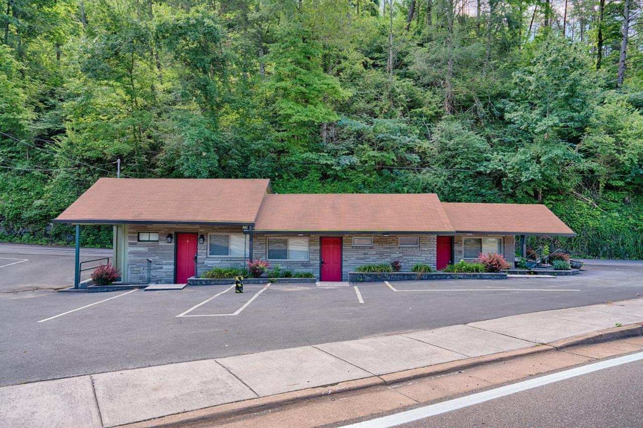 Newly Remodeled Motel In Gatlinburg! Exteriör bild